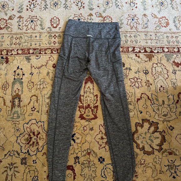 Aerie Gray Pocket Leggings - Picture 5 of 6